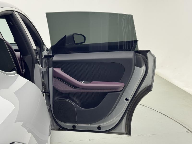 NIO NIO ET5 2024