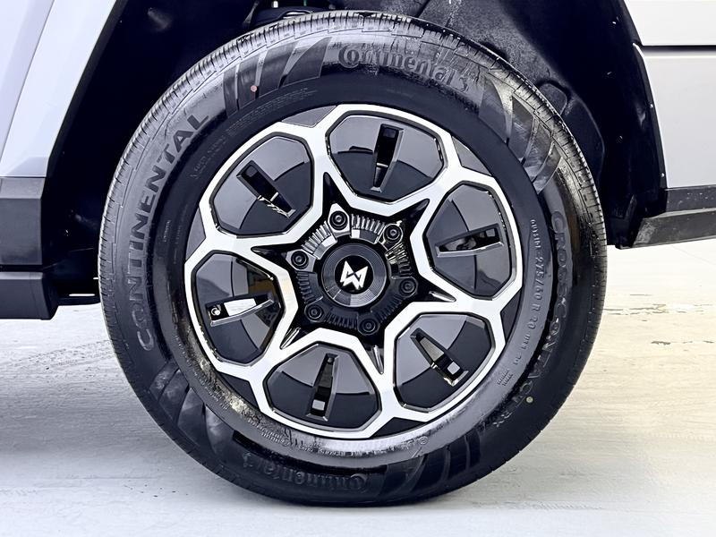 M-Hero Mengshi M817 2025