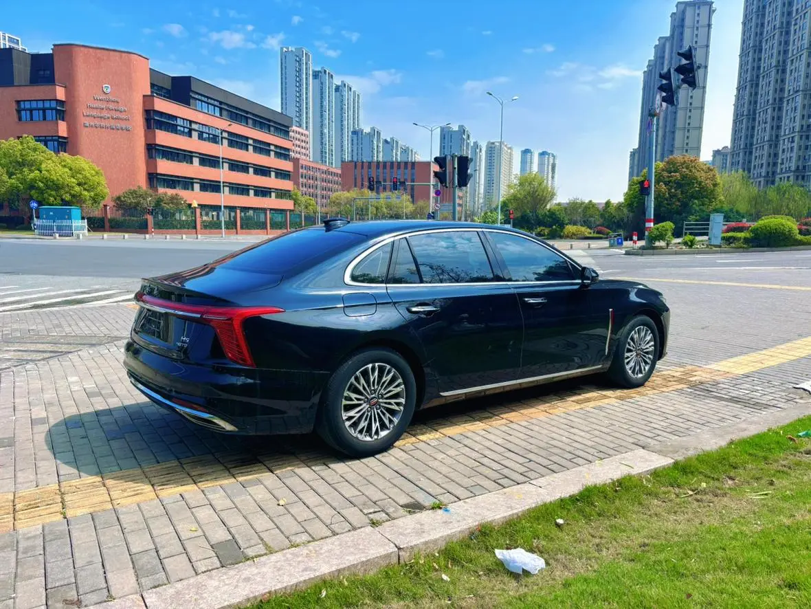 Hongqi Hongqi H5 2.0T Automatic Smart Union Flag Enjoy Edition