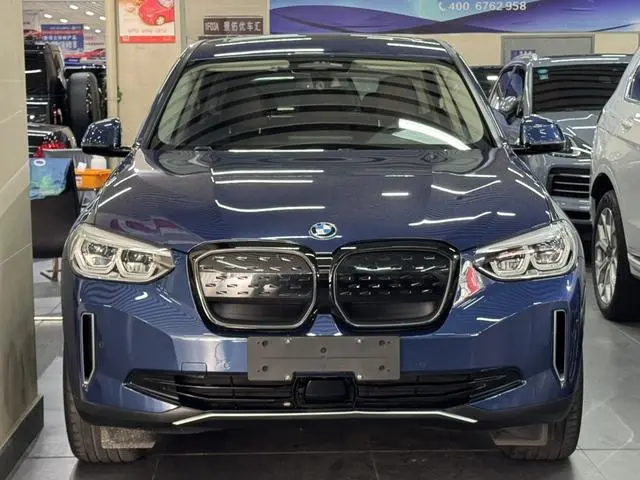 BMW BMW iX3 Facelift leading type
