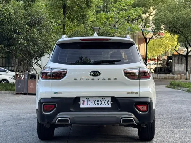 Kia Smart running 2.0L Automatic Smart Enjoy Deluxe Edition