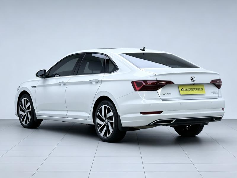 Volkswagen Sagitar 2022