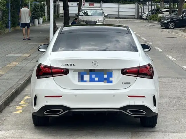 Mercedes-Benz Mercedes-Benz A-class A 200 L sports sedan dynamic Version