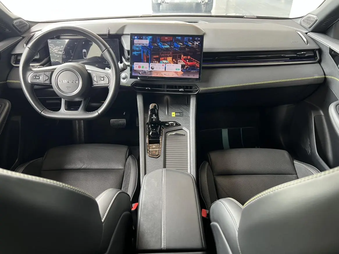 LYNK & CO Lynk 03 2.0 TD DCT Jin Pro
