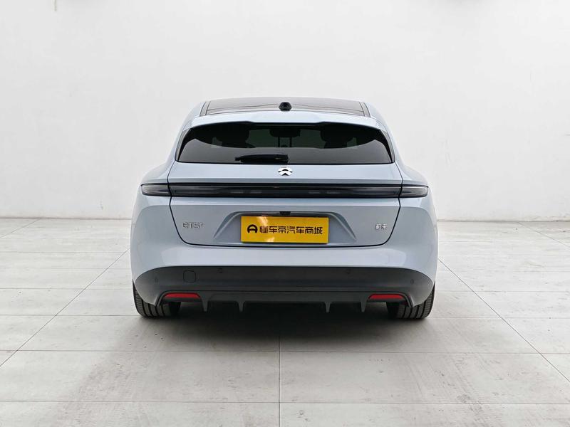NIO NIO ET5 Touring 2024