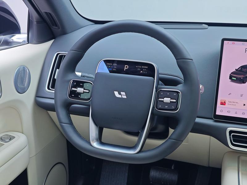 Li Auto Ideal L6 2024