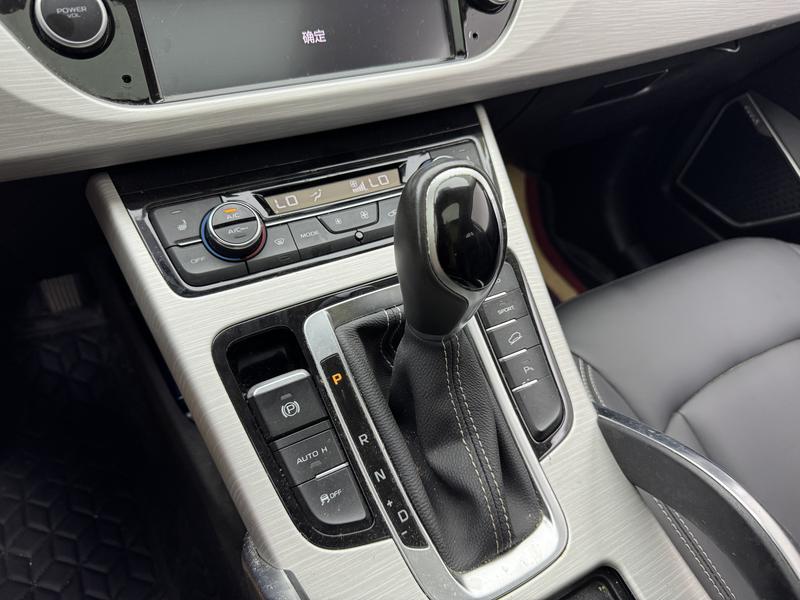 Geely Boyue 2018
