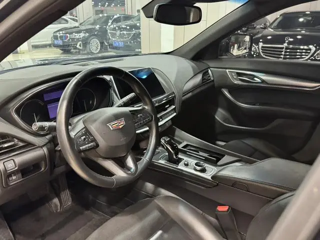 Cadillac Cadillac CT5 28T Luxury Standard Edition