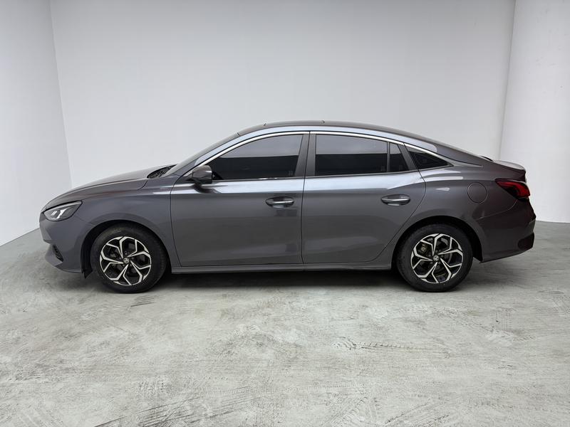 MG MG5 2021