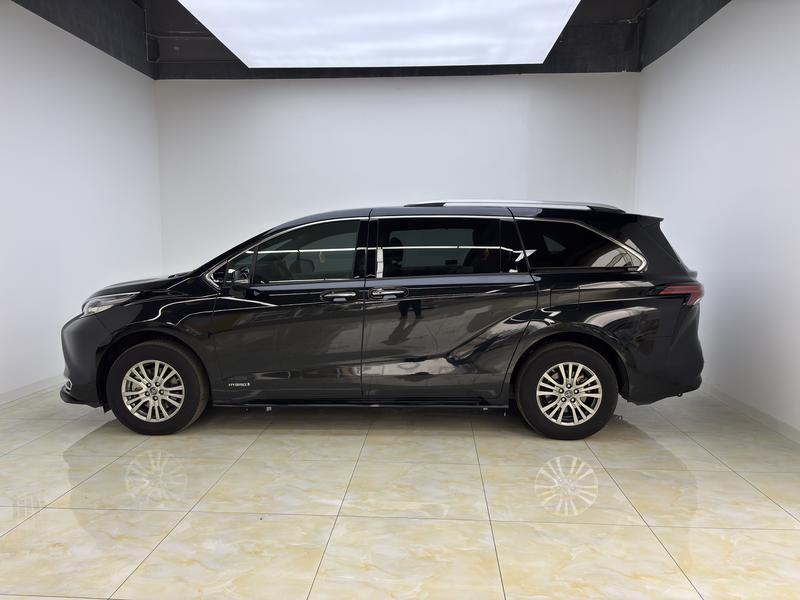 Toyota Sienna 2023