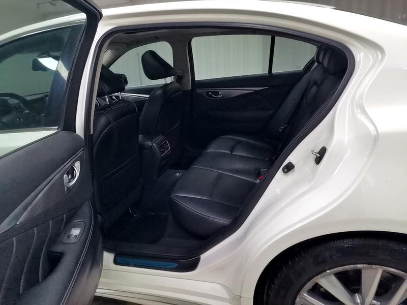Infiniti Infiniti Q50L 2015