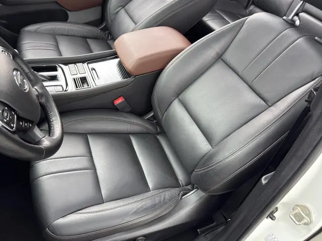 GAC Trumpchi GS8 320T two-wheel drive luxury Zhilian Edition 7 seats