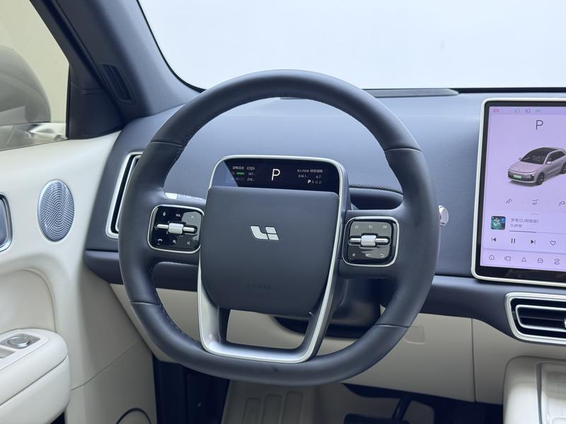 Li Auto Ideal L6 2024