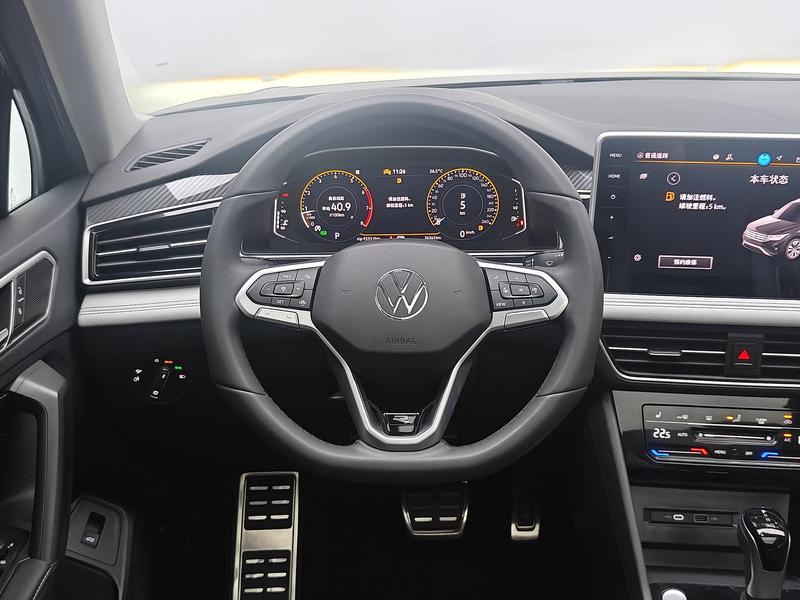 Volkswagen Tiguan L 2024