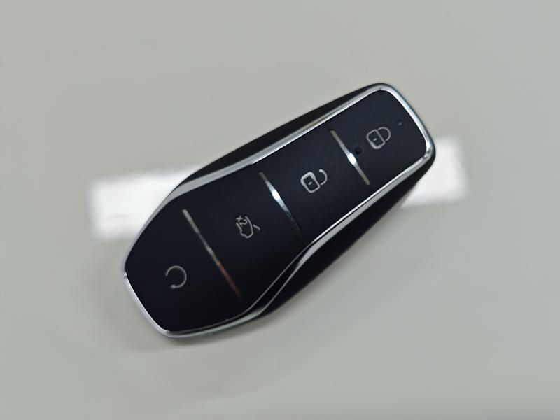 BYD Seal 06DM 2026