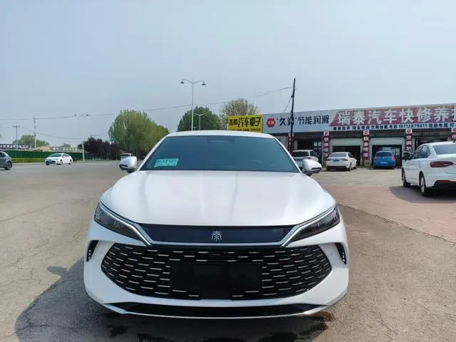 BYD Qin L DM Smart driving version DM-i 80KM leading type