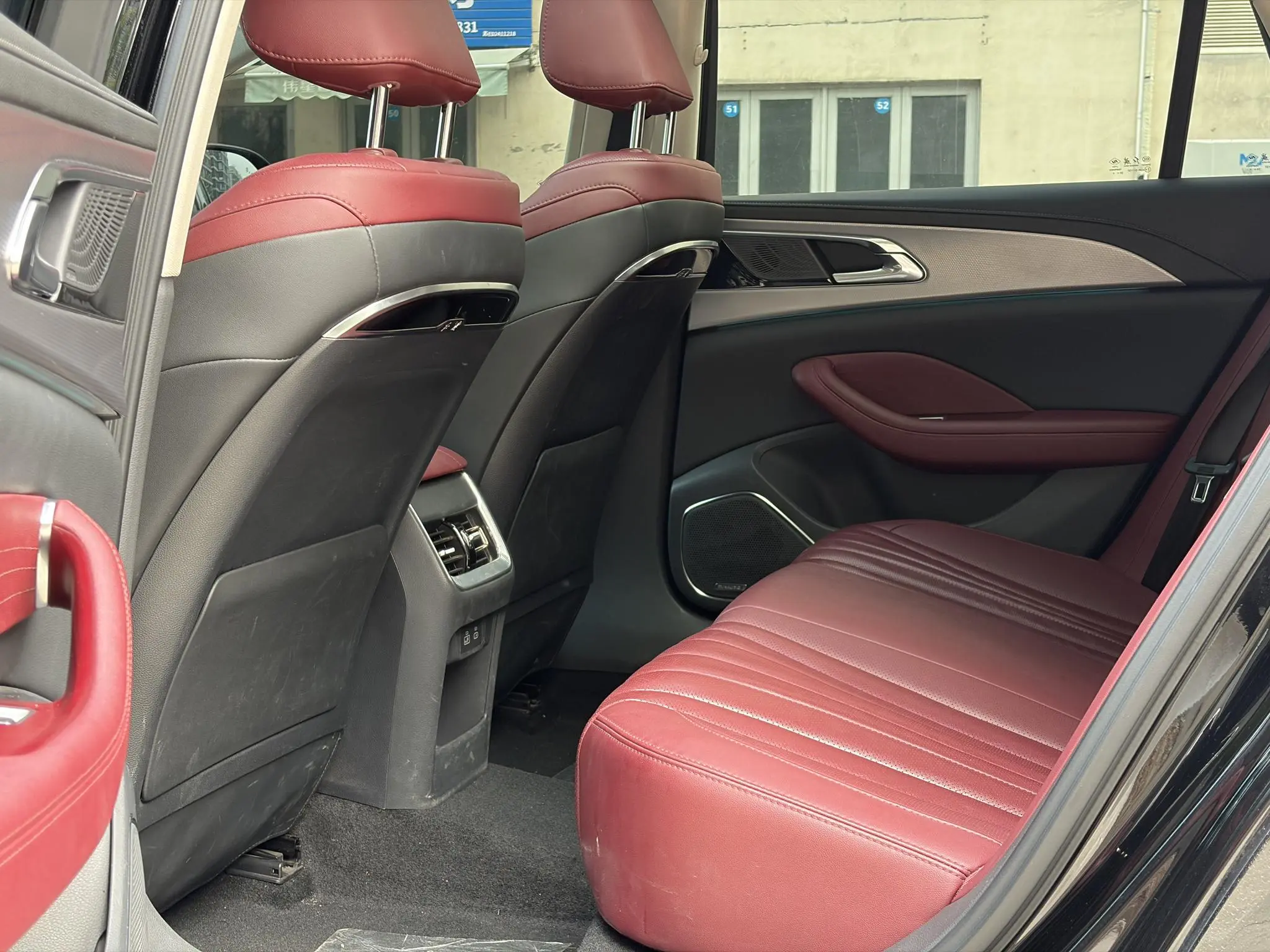 Hongqi Hongqi H5 2.0T Automatic Zhilian Qichang Version