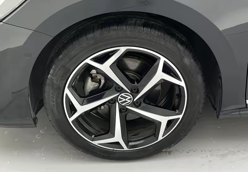 Volkswagen Passat 2024