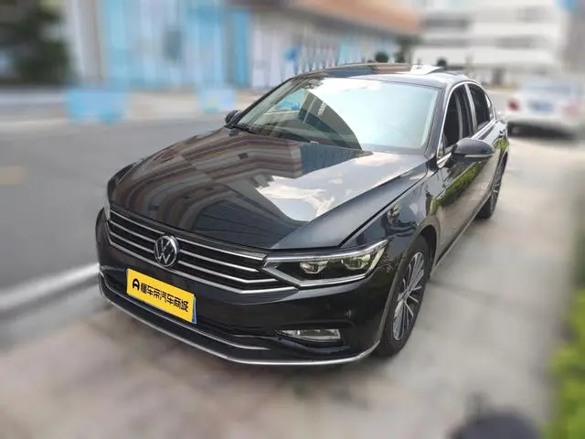 Volkswagen Magotan 330TSI DSG Luxury