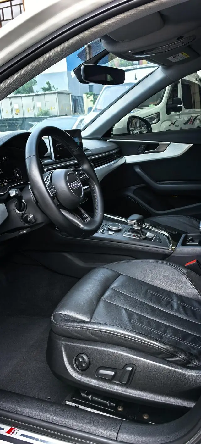 Audi Audi A4L 40 TFSI fashion country VI