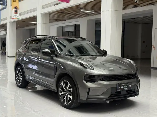 LYNK & CO Lynk 01 2.0TD four-wheel drive Halo