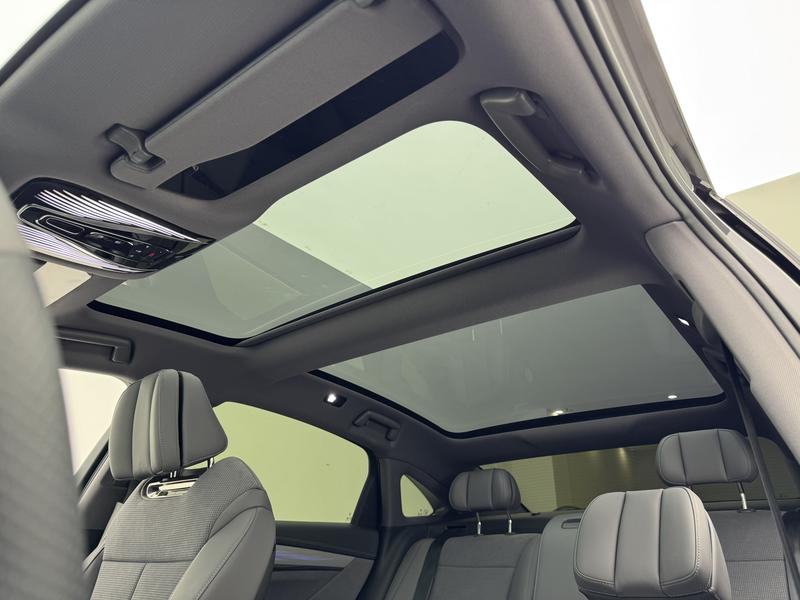Voyah Lantu Chasing Light PHEV 2024