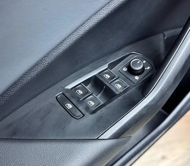 Volkswagen Sagitar 300TSI DSG Beyond Edition