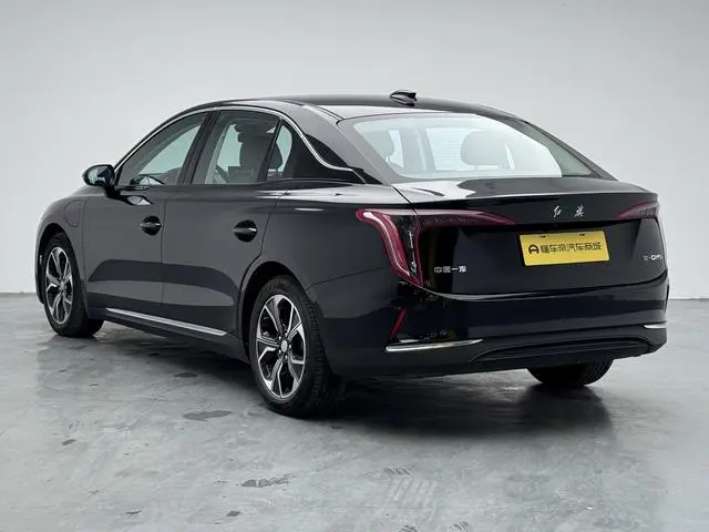 Hongqi Hongqi E-QM5 Facelift basic travel version