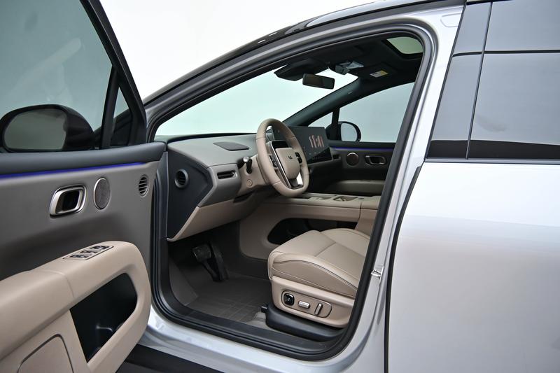 Li Auto Ideal i6 2025