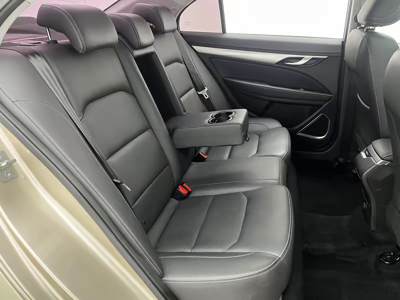 Geely Emgrand 2020