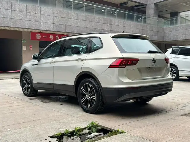Volkswagen Tiguan L 280TSI automatic two-wheel drive Smart edition