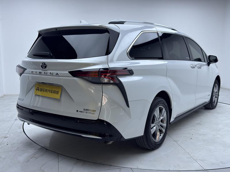 Toyota Sienna 2024