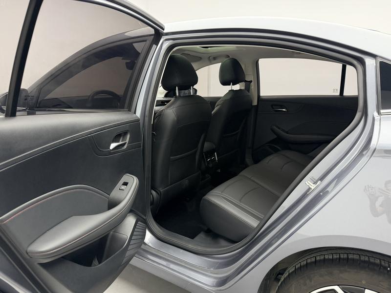 Roewe Roewe i5 2024