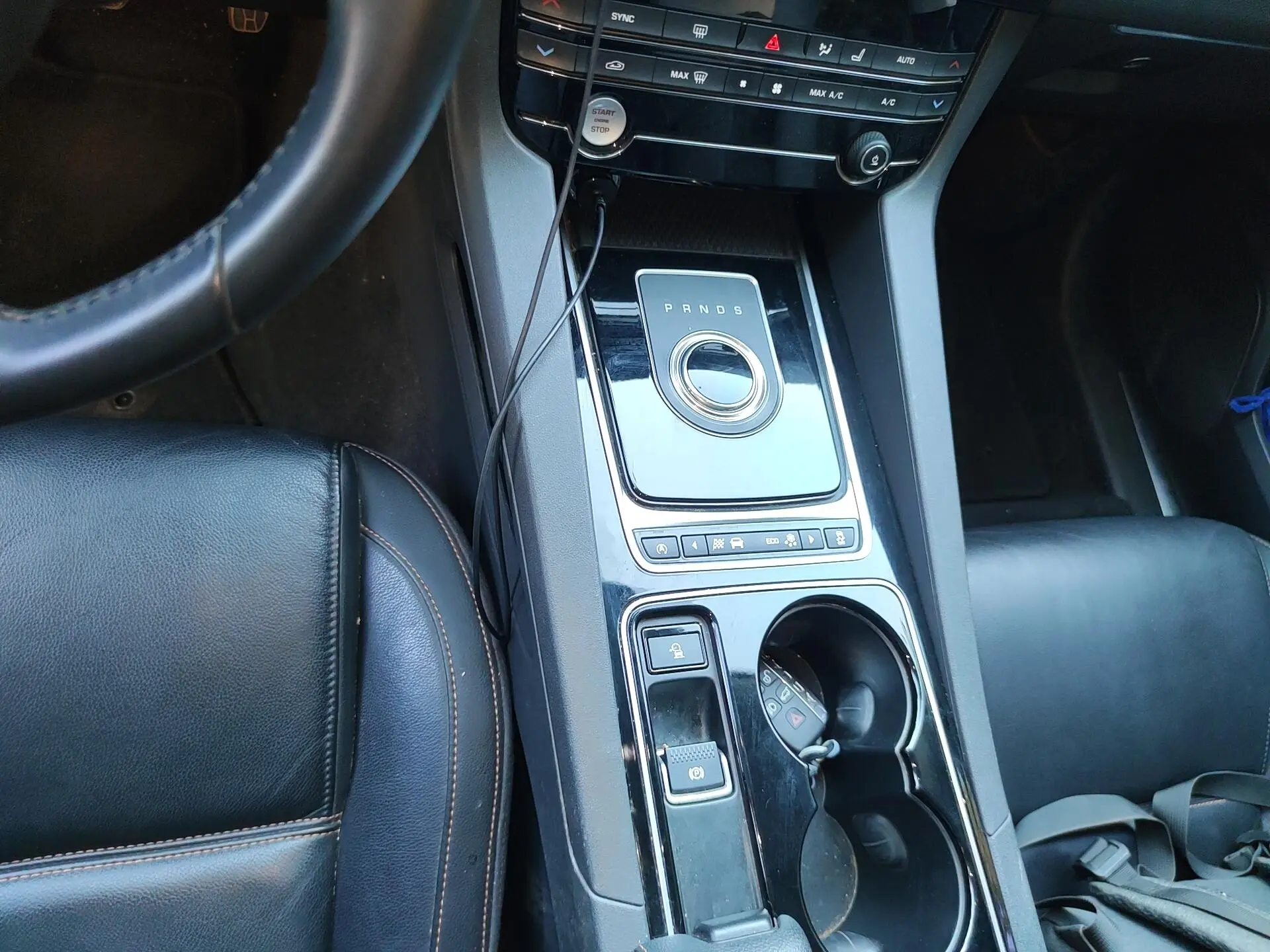 Jaguar Jaguar F-PACE 2.0T two-wheel drive Urban Exclusive Edition