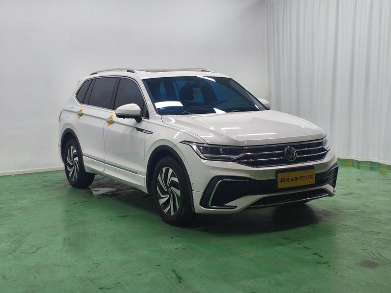 Volkswagen Tiguan L 2024
