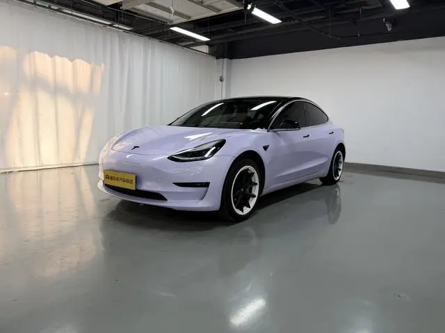 Tesla Model 3 Upgraded version of standard battery life rear drive