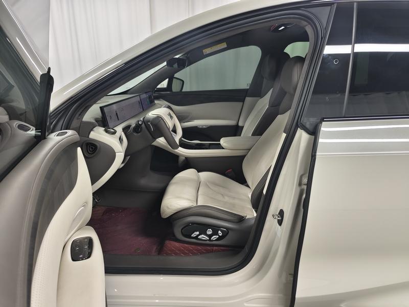 IM Motors Zhiji LS7 2023