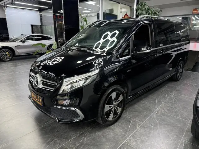 Mercedes-Benz Mercedes-Benz V-class V 260 L Long Wheelbase Premium Edition