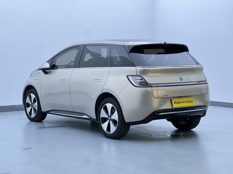 Baojun Yunduo 2023