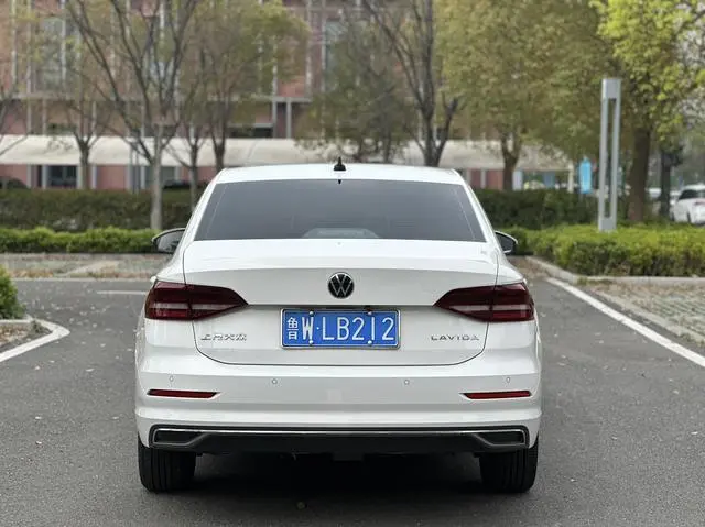 Volkswagen Lavida 1.5L automatic comfort version