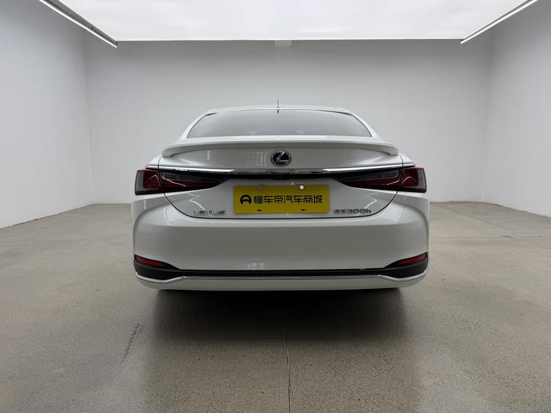 Lexus Lexus ES 2018