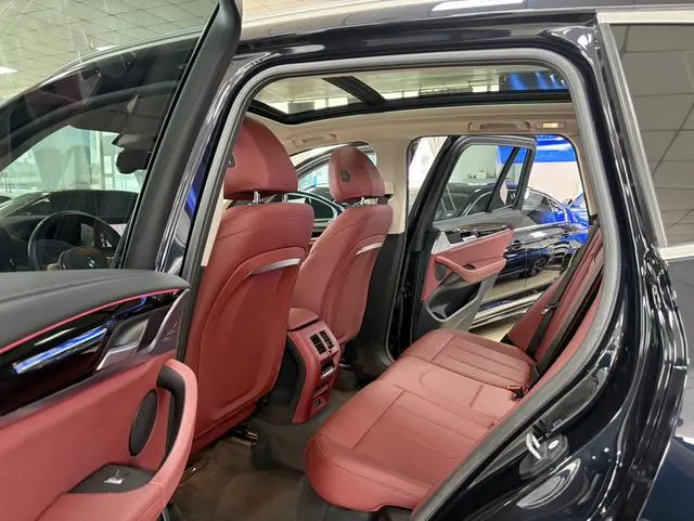 BMW BMW X3 Facelift xDrive25i M sports suit