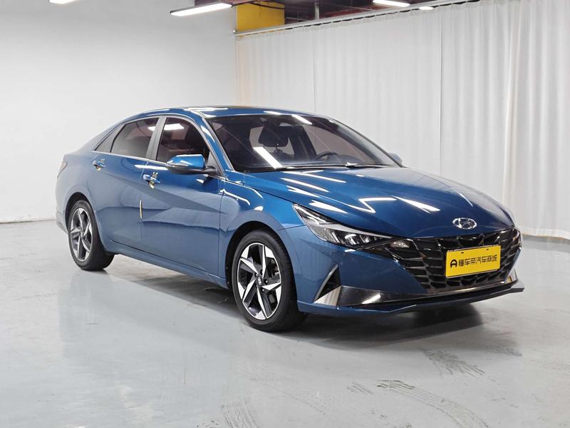 Hyundai Elantra 2022