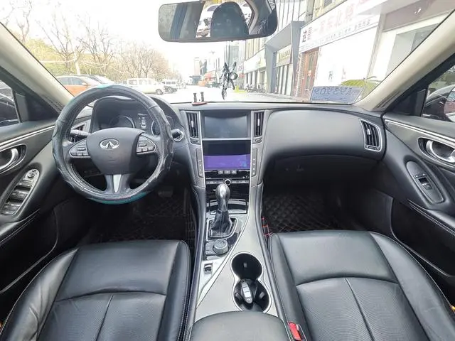 Infiniti Infiniti Q50L 2.0T Yixiang Edition Country VI
