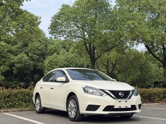 Nissan Xuan Yi Classic 1.6 XE CVT Comfort Edition