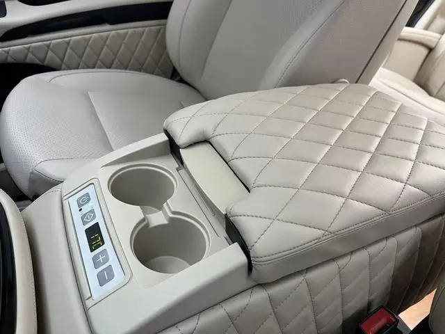 Mercedes-Benz Vito 2.0T Elite Edition 7-seater Country V