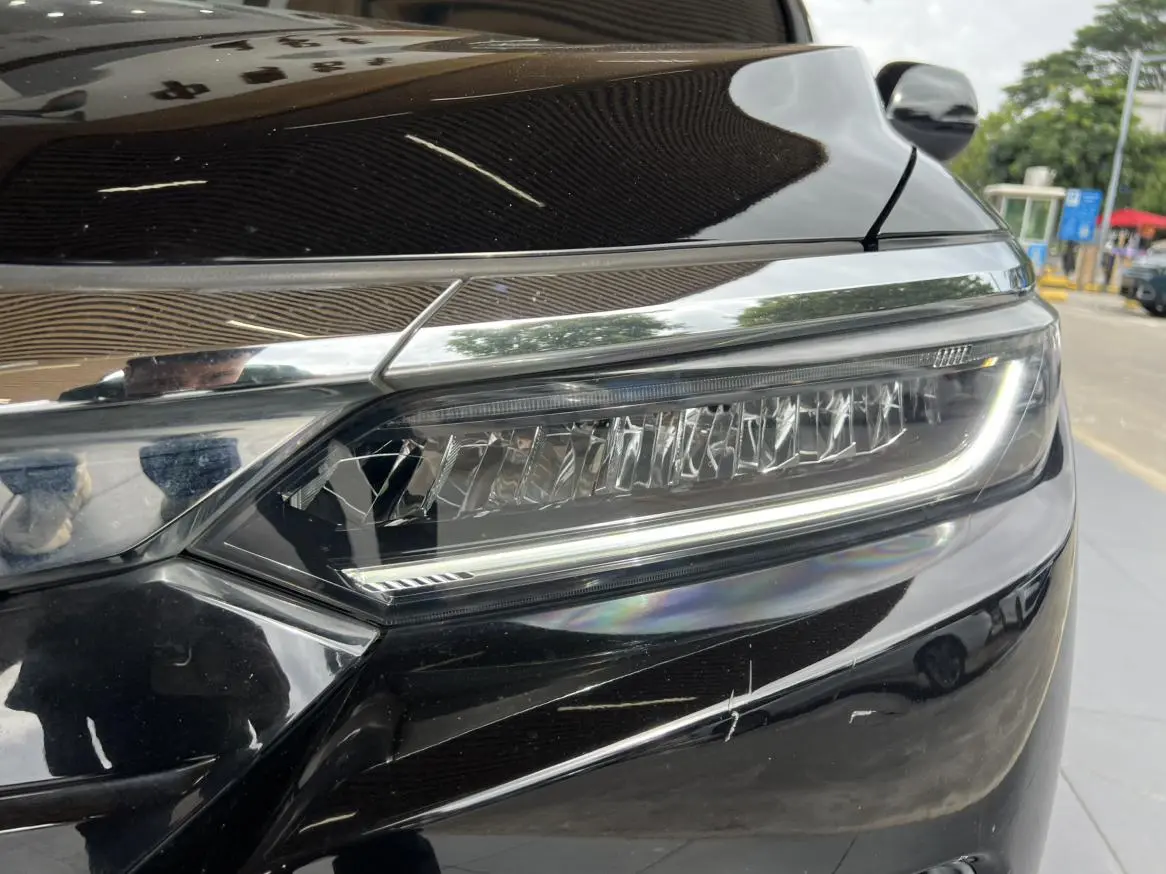 Honda Hao Ying 240TURBO CVT two-wheel drive Elite Edition