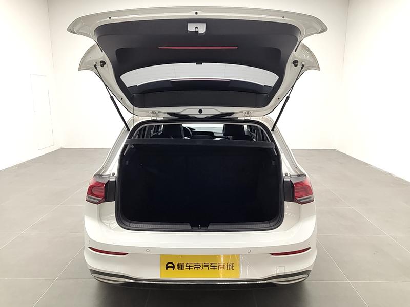 Volkswagen golf 2023