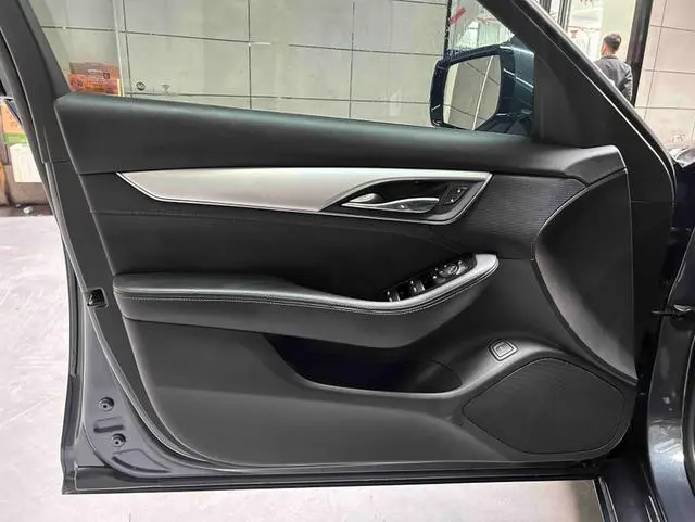 Cadillac Cadillac CT5 28T fashion type