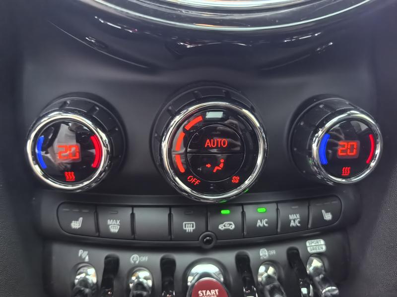 MINI MINI 2023